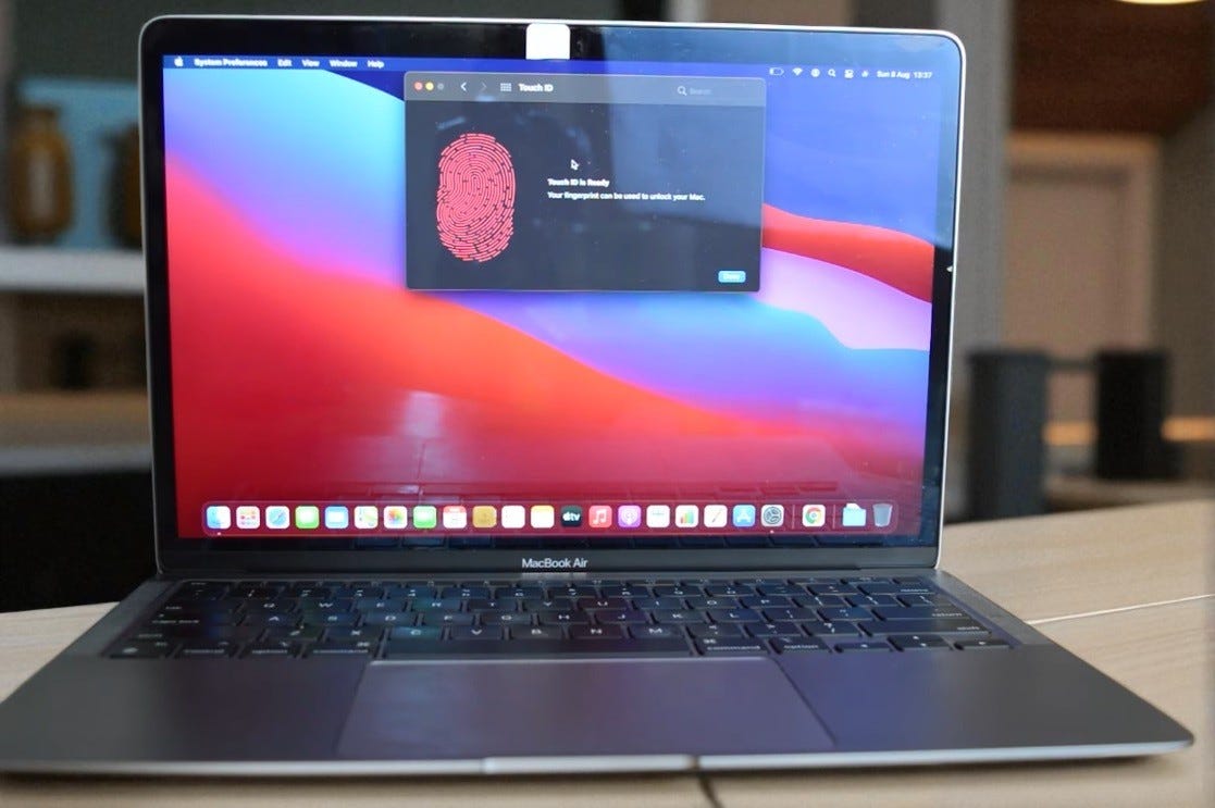 7 Reasons M1 MacBook Air Still Crushes in 2025 — But There's One