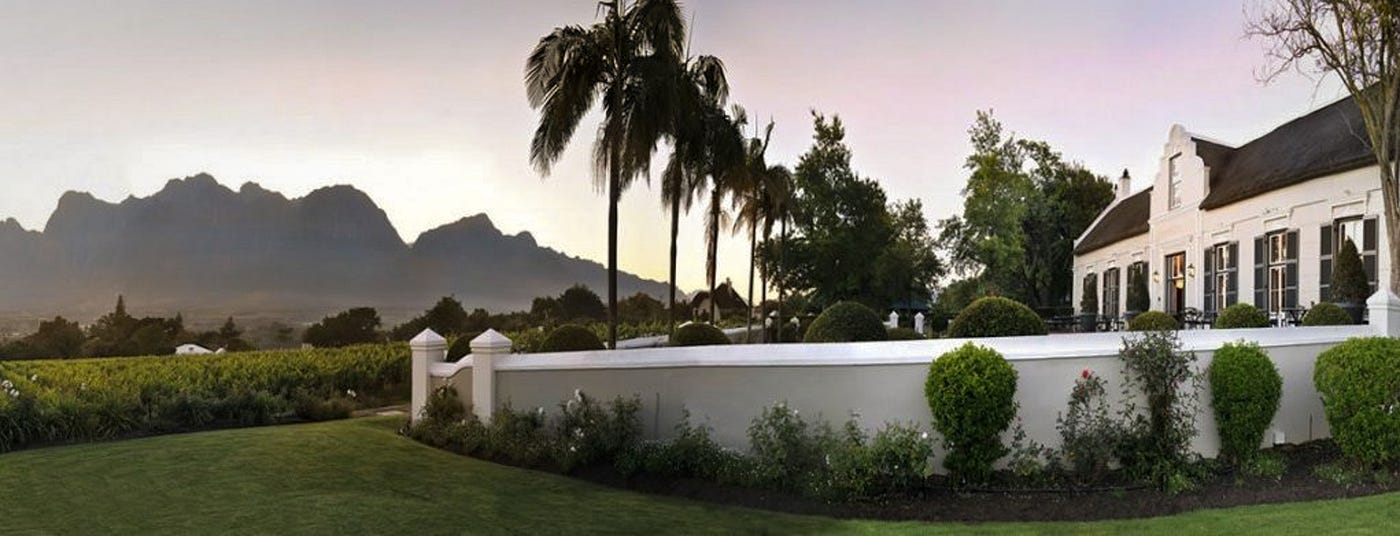 Bozeman’s Restaurant: Photo Courtesy of Grande Roche Hotel