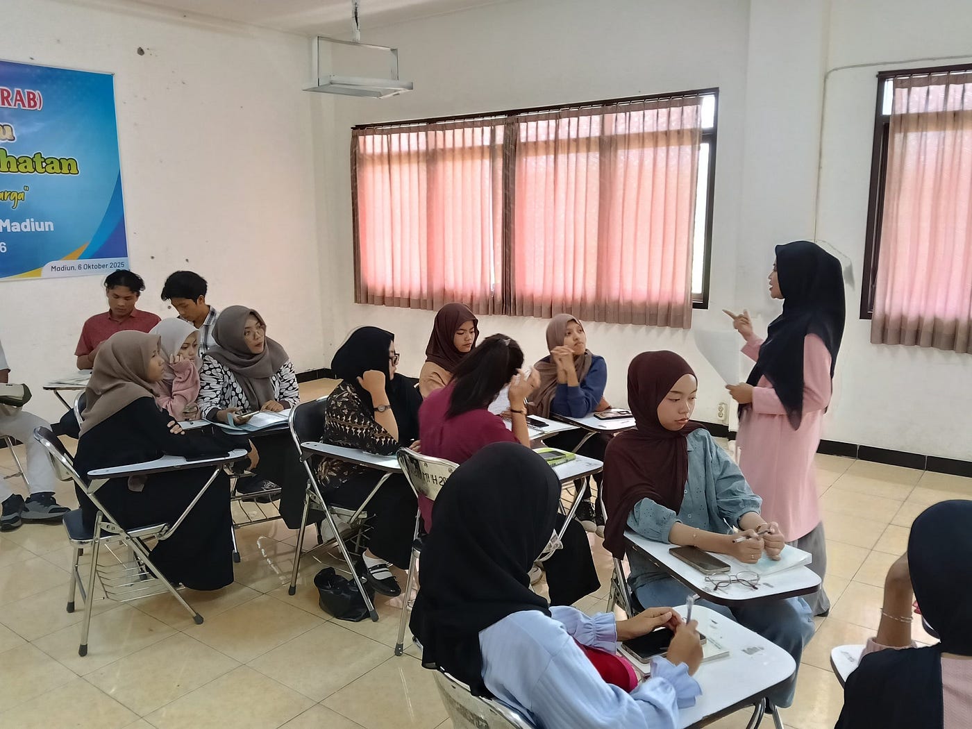 Profil Lulusan Prodi Adminkes UMMAD, Dari Tenaga Administrasi Kesehatan Hingga Entrepreneur
