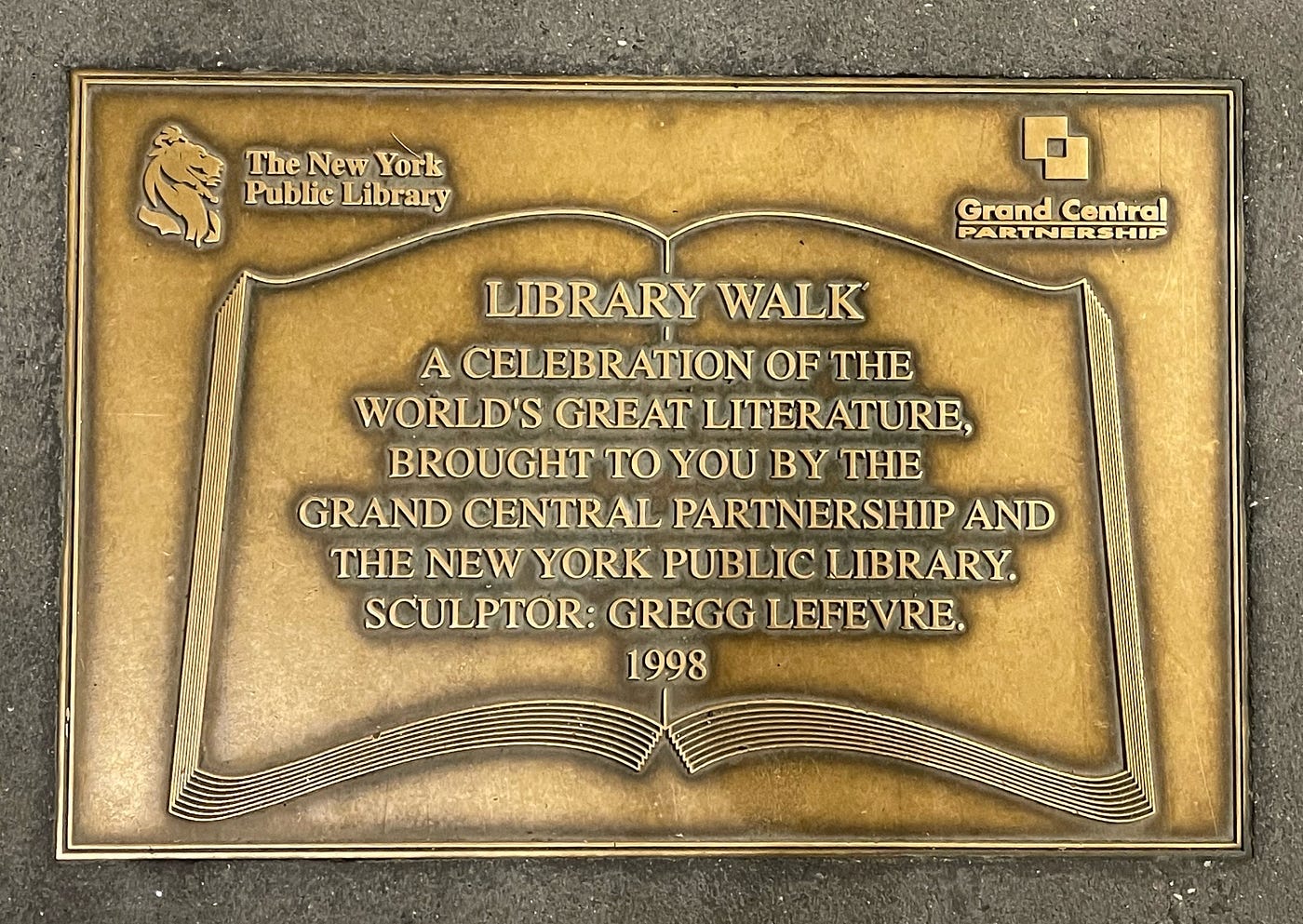 New York Library Quotes Books That Have A Bunch Of Quotes From Critics