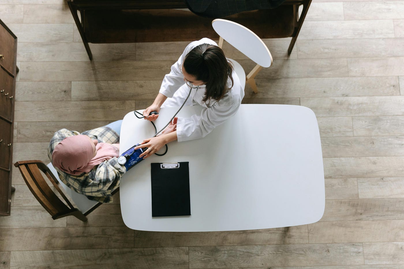 Fostering Confidence in the Face of Uncertainty: The Role of a Private GP
