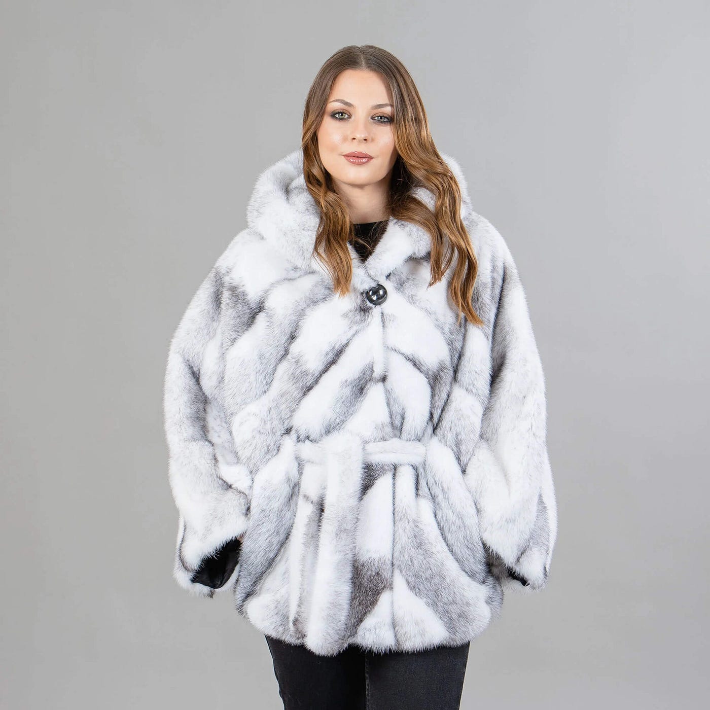 How to tell if a fur coat is real - eFurs