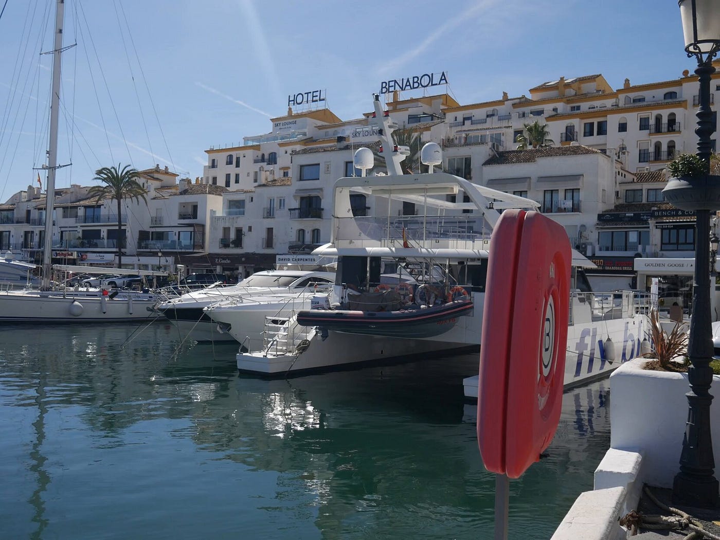 The Best Puerto Banus Bars and Clubs - Like Love Do