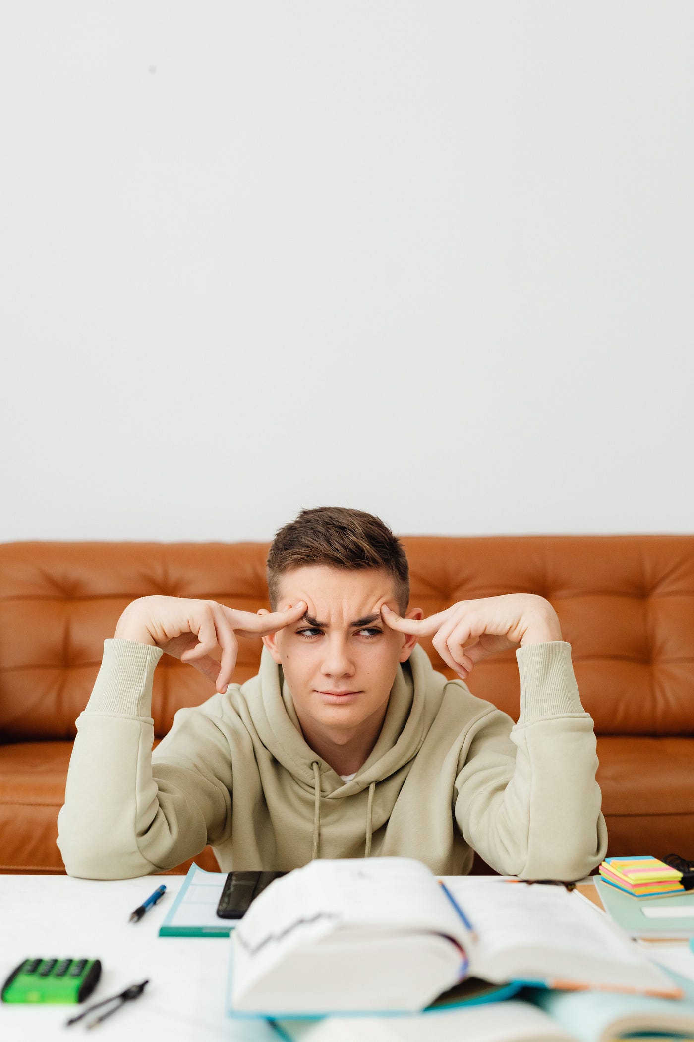 Why Your Last Psychic Reading Felt Like a Scam (And How to Spot a Genuine Intuitive)