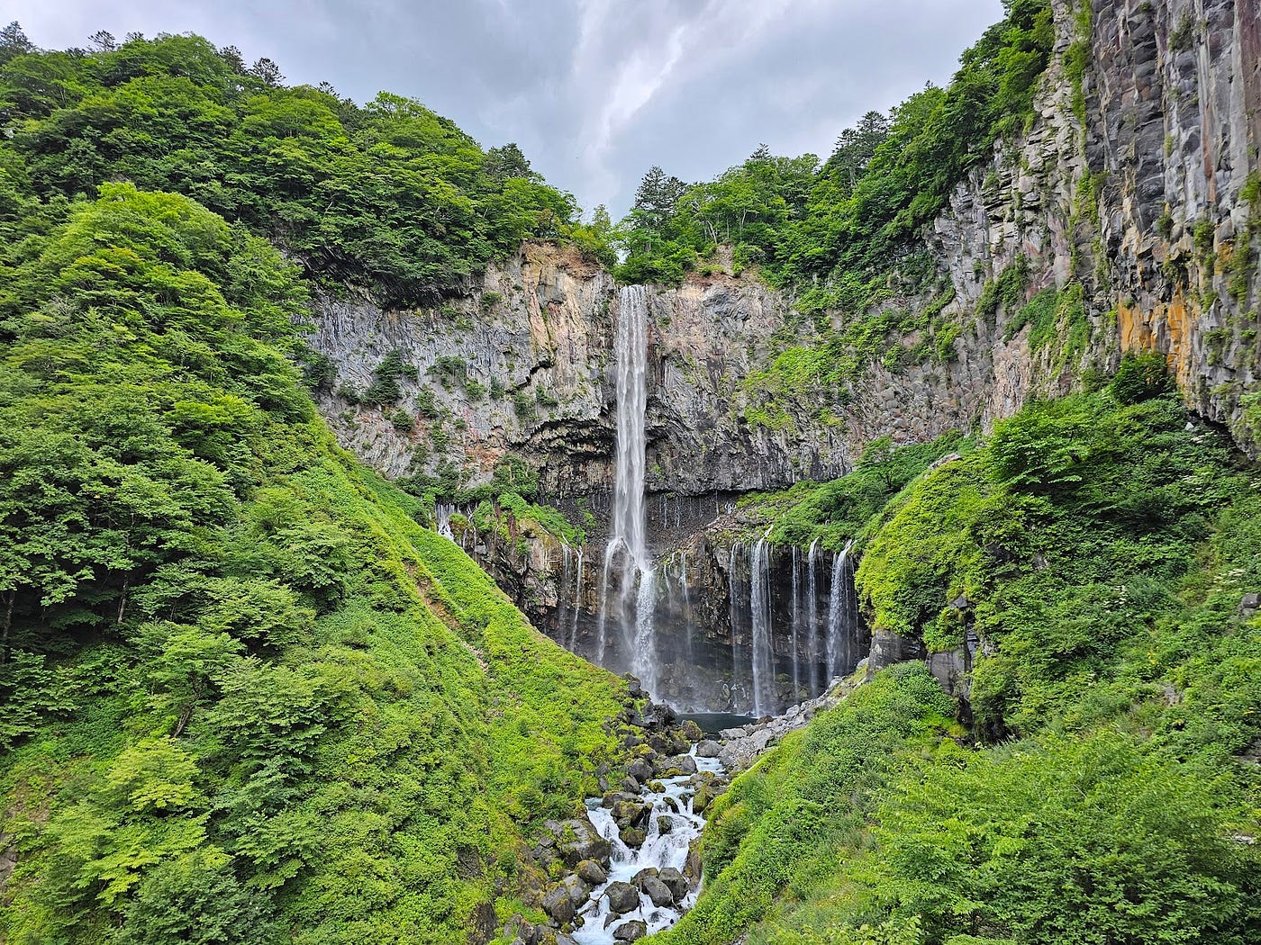 Kegon Falls ในช่วงฤดูร้อน