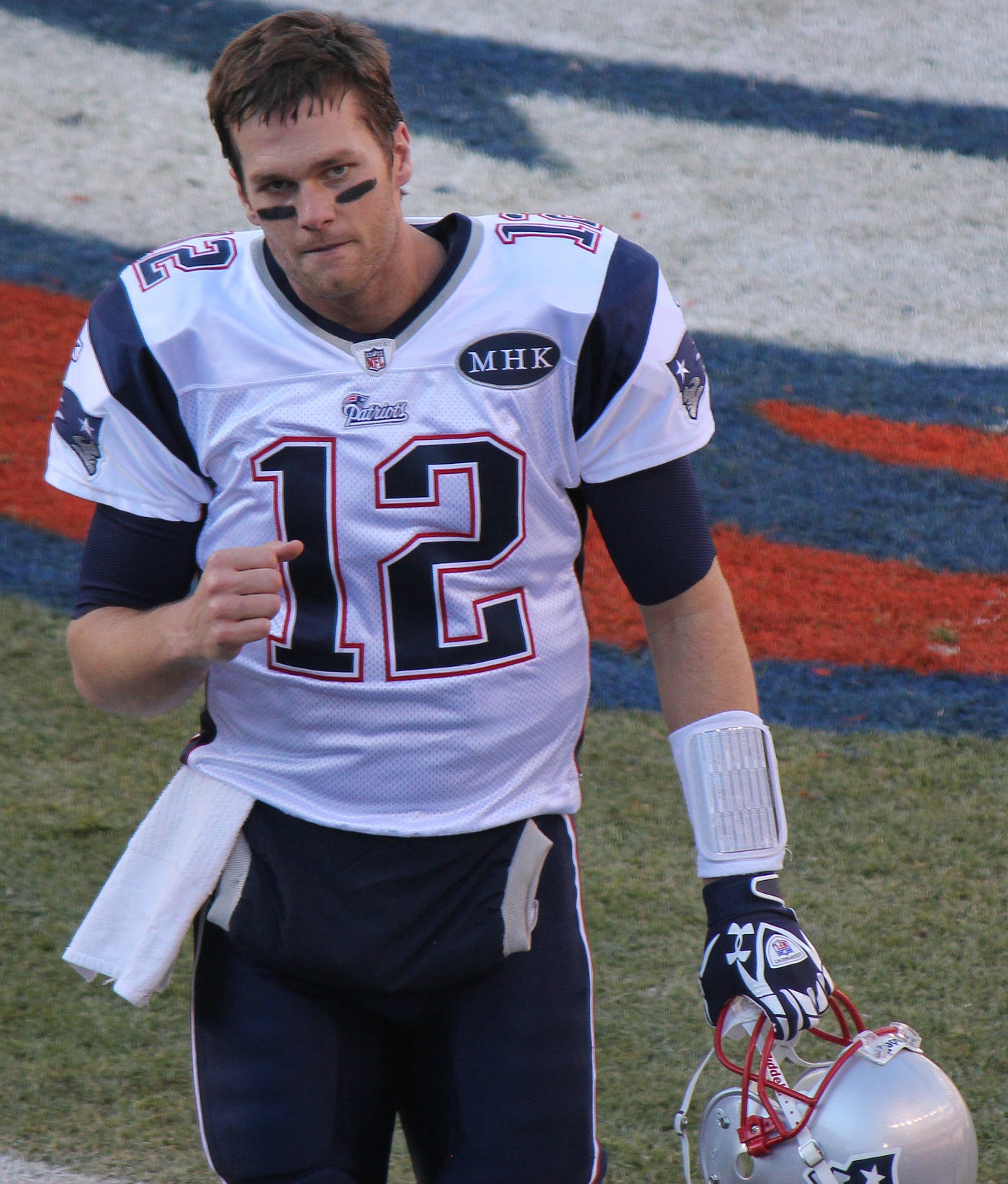 Tom Brady in 2001 vs. Tom Brady now : r/pics