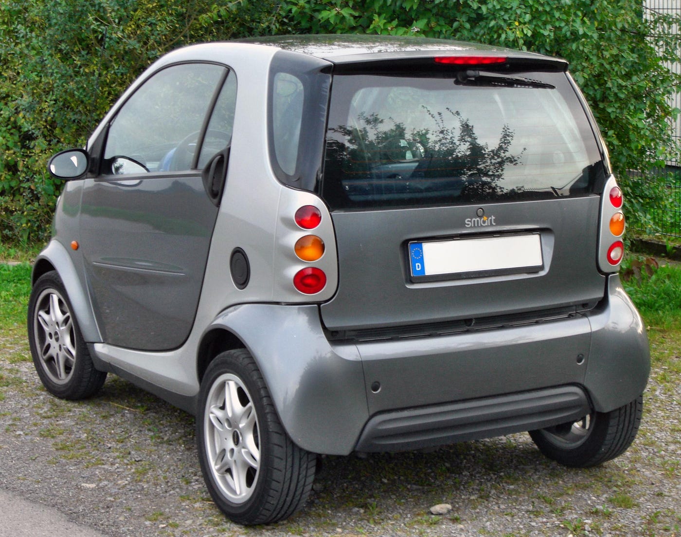 Smart ForTwo 450  The First Generation Of Smart Car 