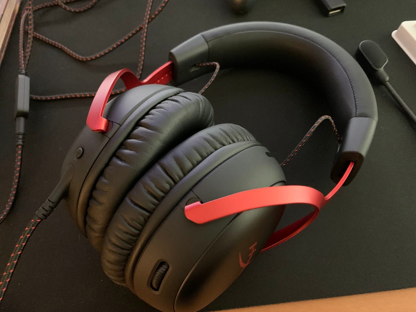 The HyperX Cloud Alpha Wireless Has Issues, by Alex Rowe