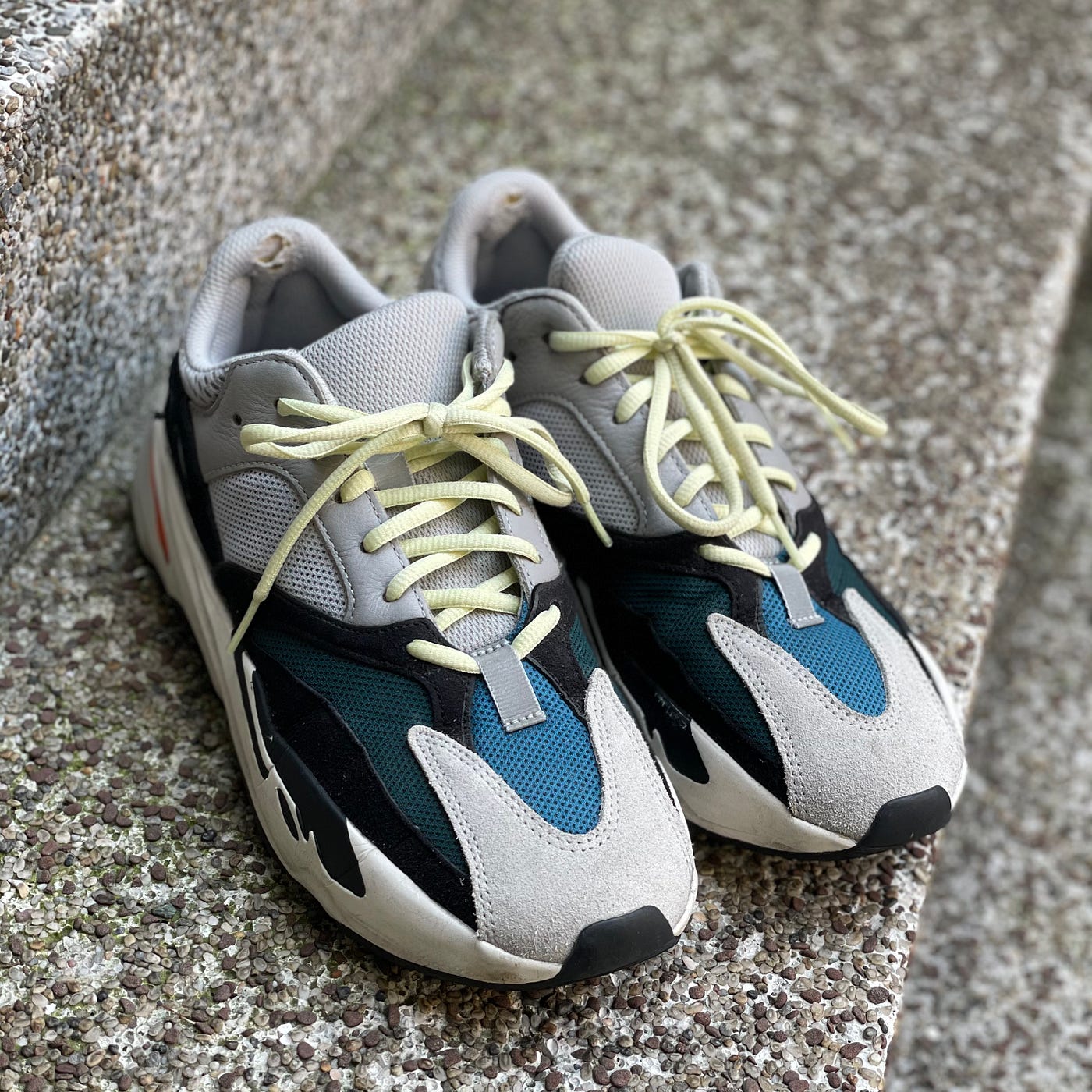 Long Term Sneaker Review: Yeezy Boost 700 Wave Runner Solid Grey (2 years)  | by Jasper Chou | Medium | Add_Space^