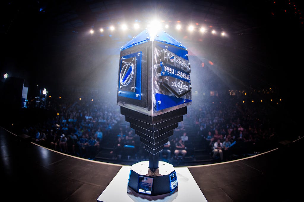 ESL Showdown: Where CSGO Fans Become Armchair Analysts
