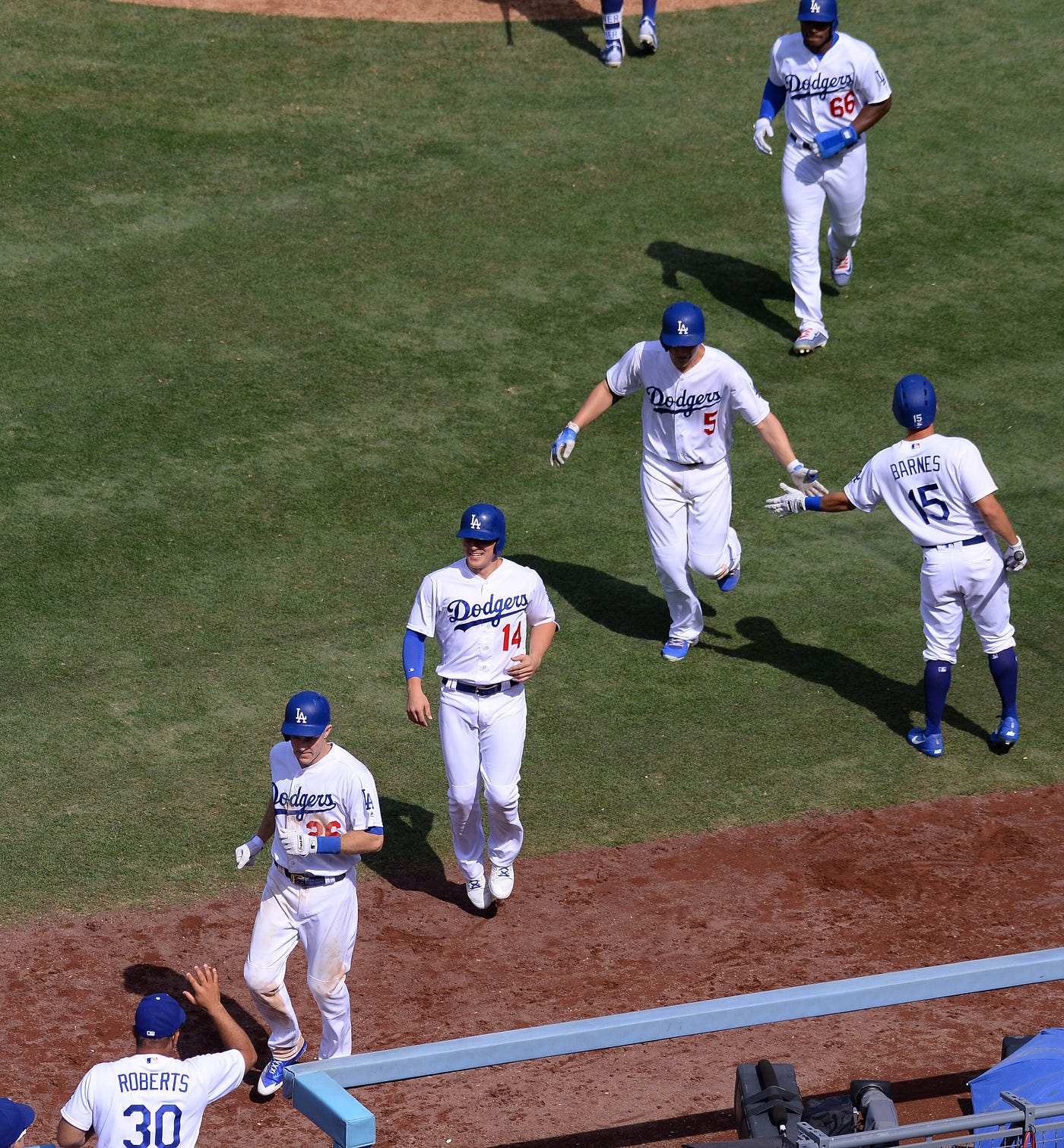 Corey seager bets if he scores 2 home runs chase Utley would have