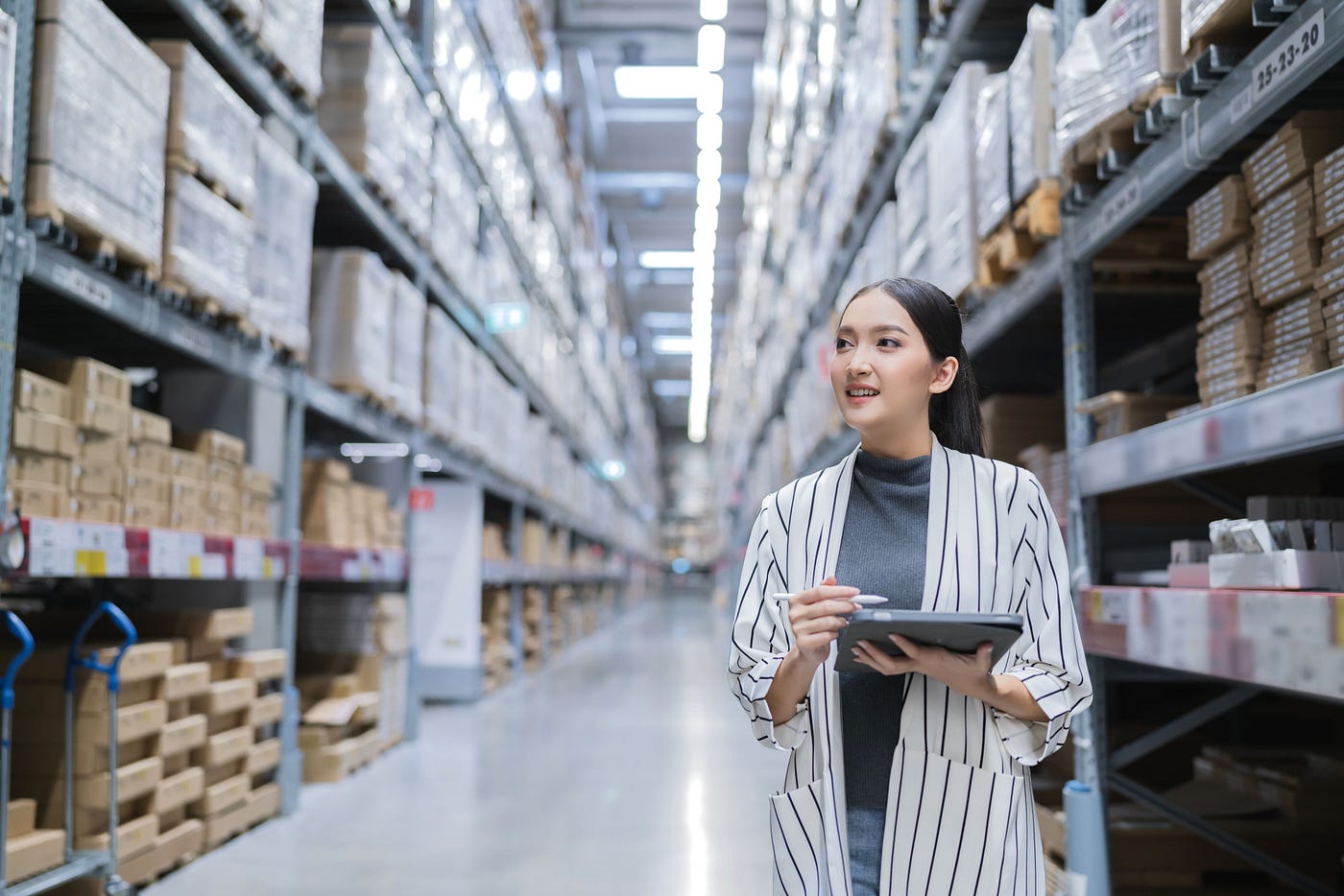 Mengoptimalkan Persediaan Barang melalui Inventory Management