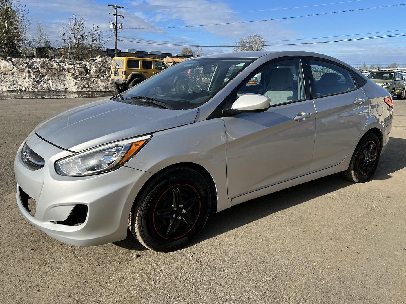 Hyundai accent gls sedan deals