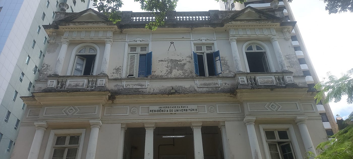 Imagens minhas tiradas em novembro de 2023 na R1, Corredor da Vitória, Salvador — BA.
