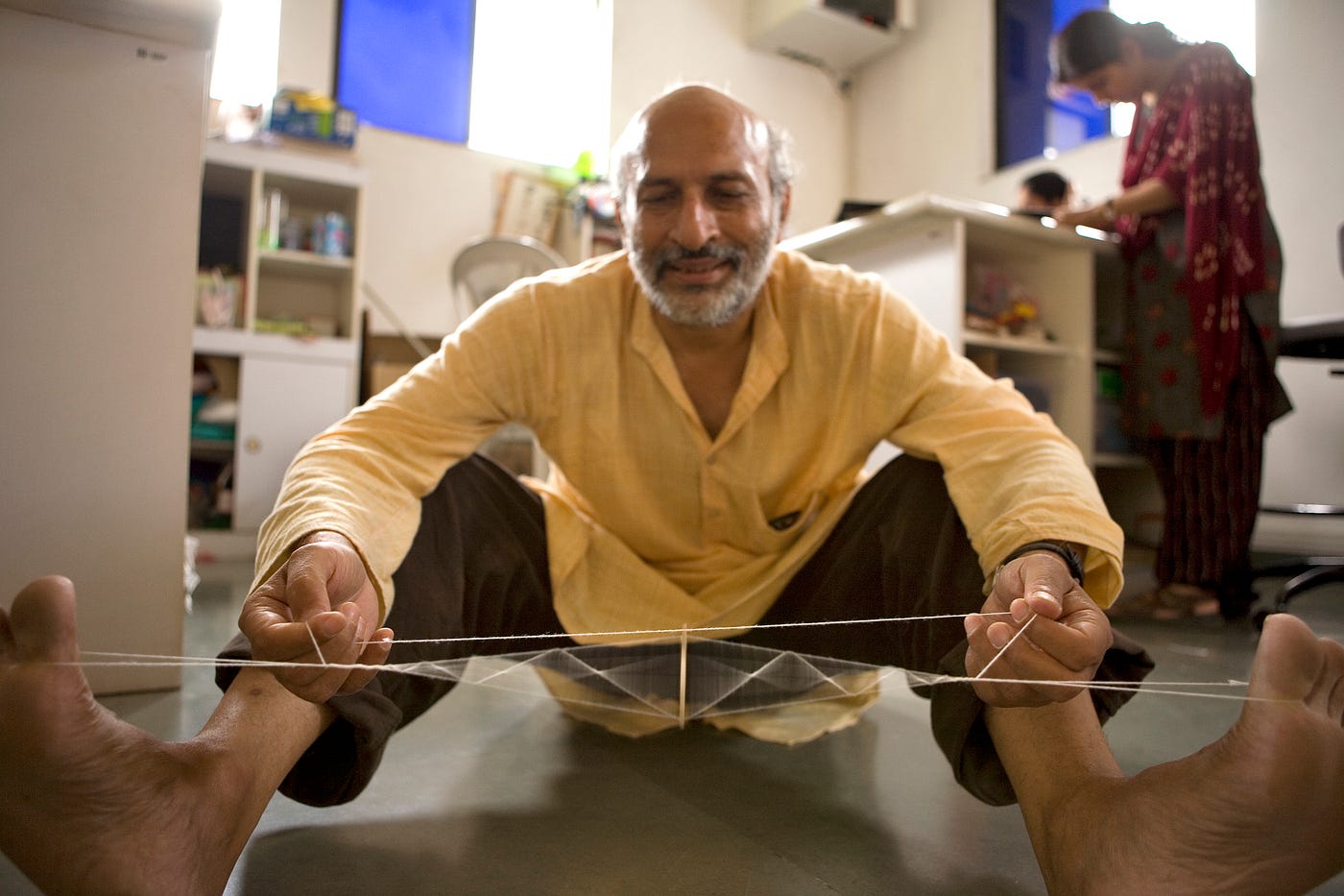 What Arvind Gupta’s Life Teaches Us About Nurturing Curiosity in Children