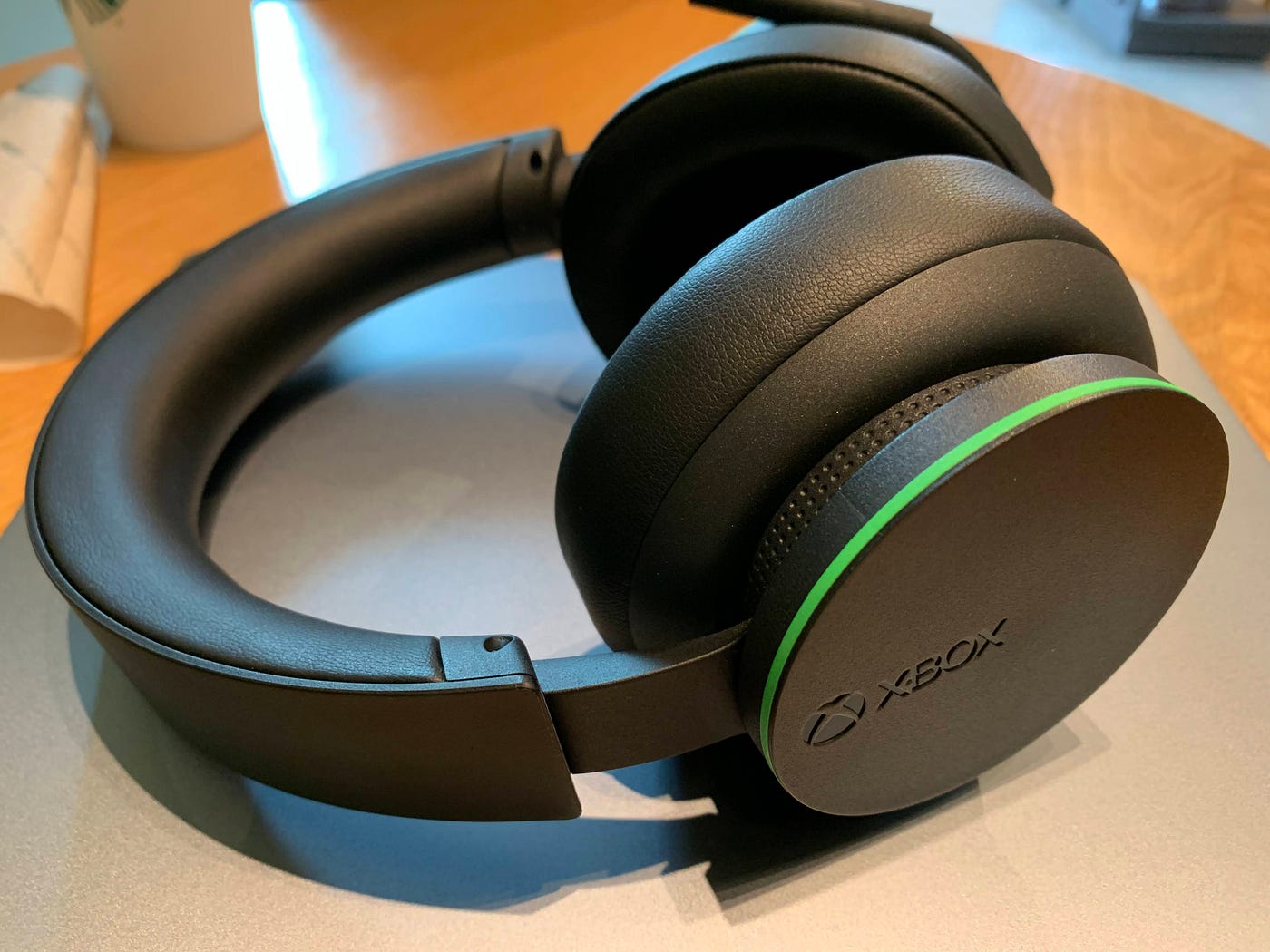 The Worst Modern Gaming Headset. Microsoft dropped the ball right at the… |  by Alex Rowe | Medium