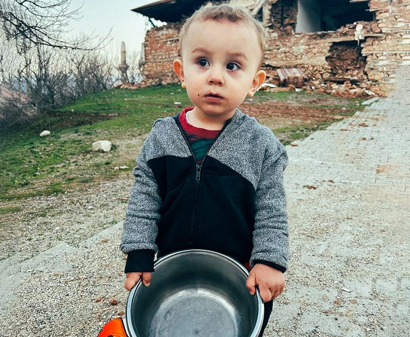 Çocuklar Gülmeye Devam Etsin