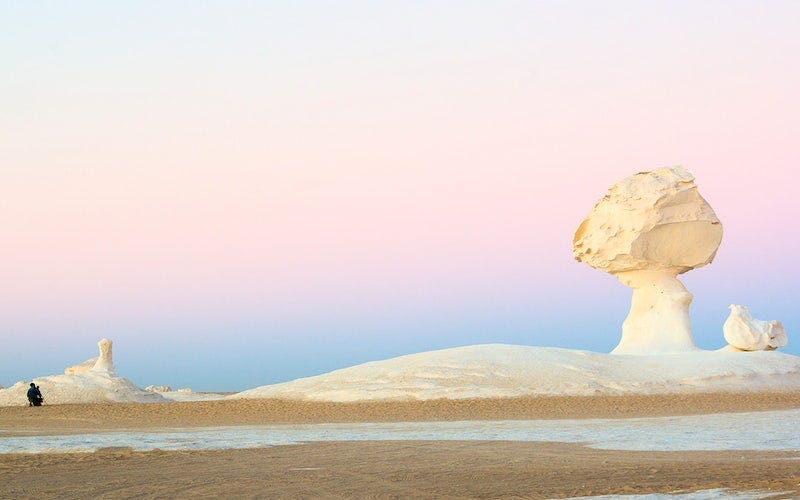 The Fascinating Contrast Of The Egyptian Sahara Desert | Digital ...