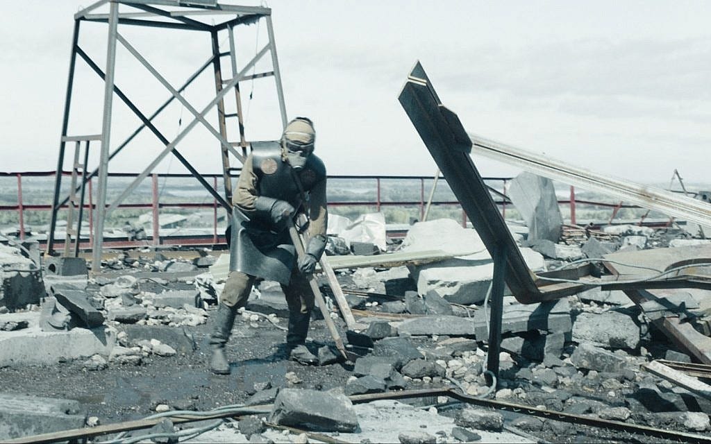Cette scène explique pourquoi Chernobyl a été la série la mieux notée du  monde | by Robin Pailharey | Medium