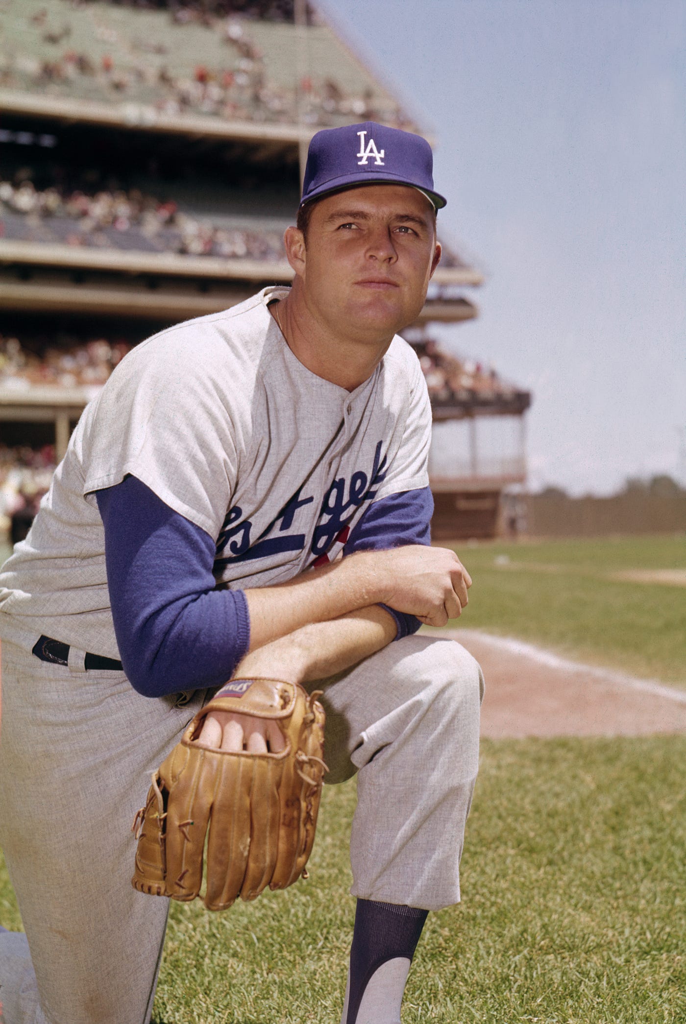 Darren Dreifort of the Los Angeles Dodgers during a game at Dodger