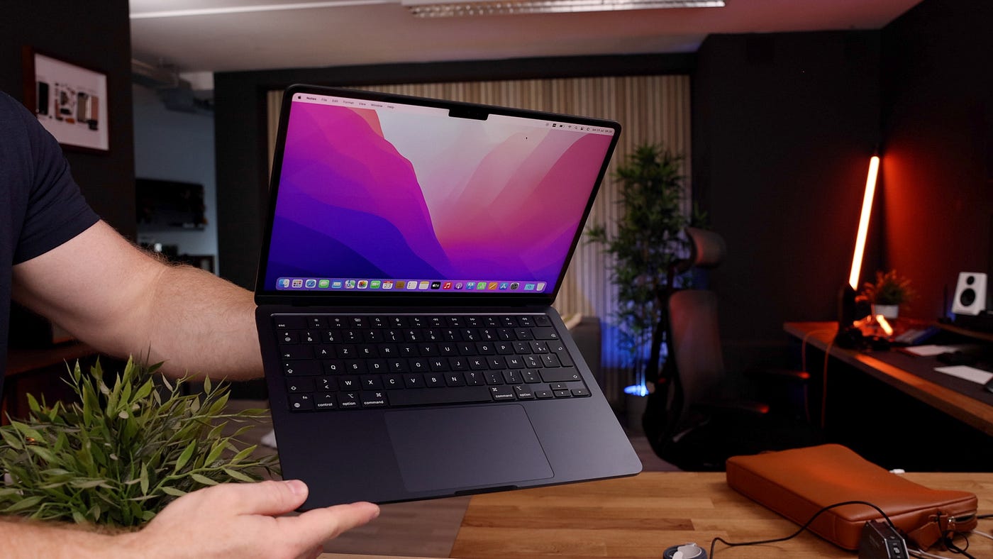 M2 Macbook Air review : people need to CHILL!!, by Patrick Rambles, Mac  O'Clock