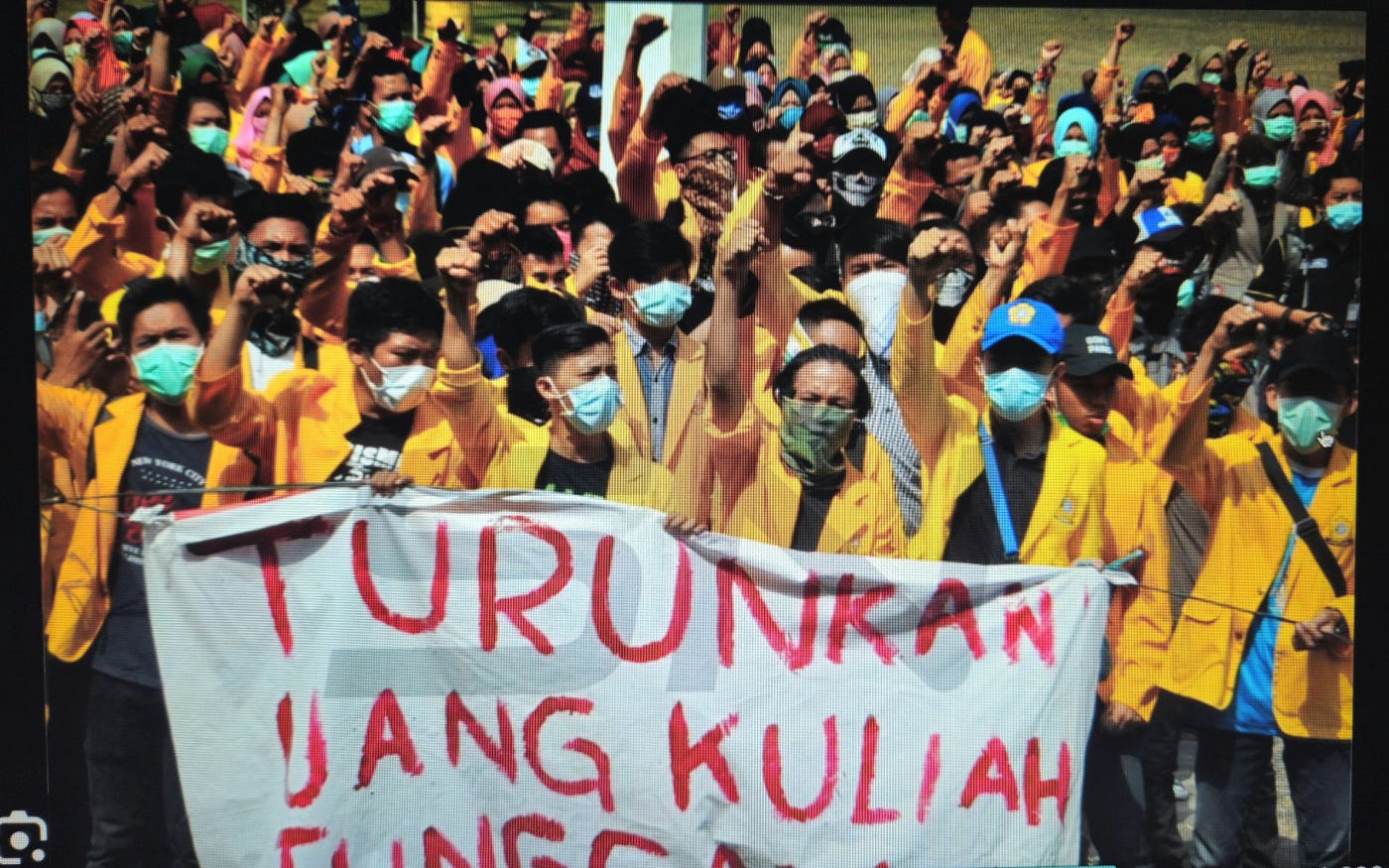Melihat Fenomena Kenaikan Biaya Kuliah di PTN: Ekspektasi Masyarakat dan Keterbatasan Penerimaan…