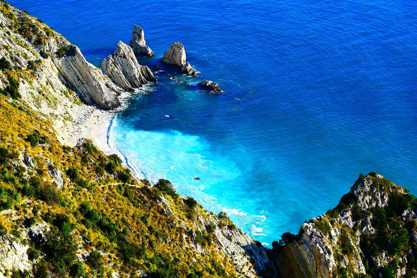 Motogiro: Sirolo — Tempio del Valadier (Gola di Frasassi) — Siena — Pisa