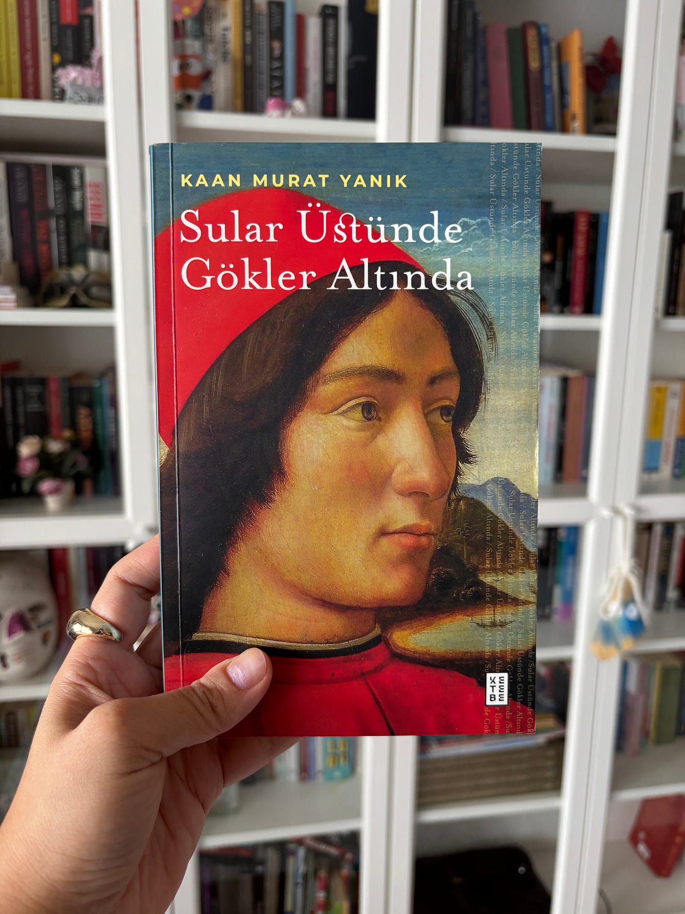 Sular Üstünde Gökler Altında