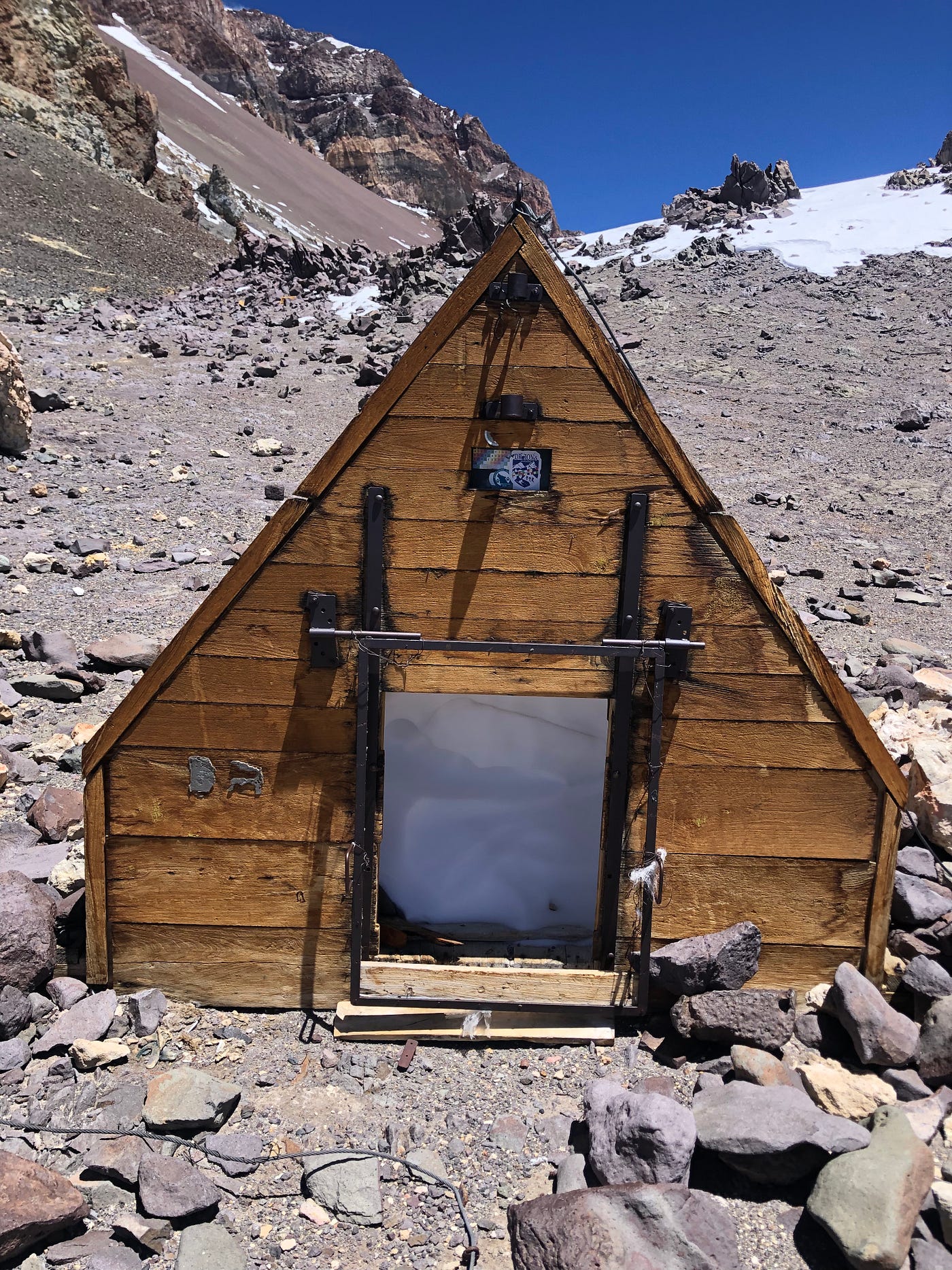 "SHELTER" ACONCAGUA MOUNTAIN