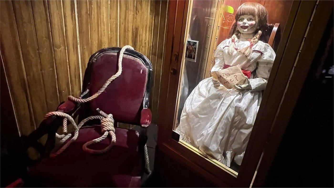 El Museo de lo Oculto de Expediente Warren abre sus puertas con Annabelle y más objetos malditos…