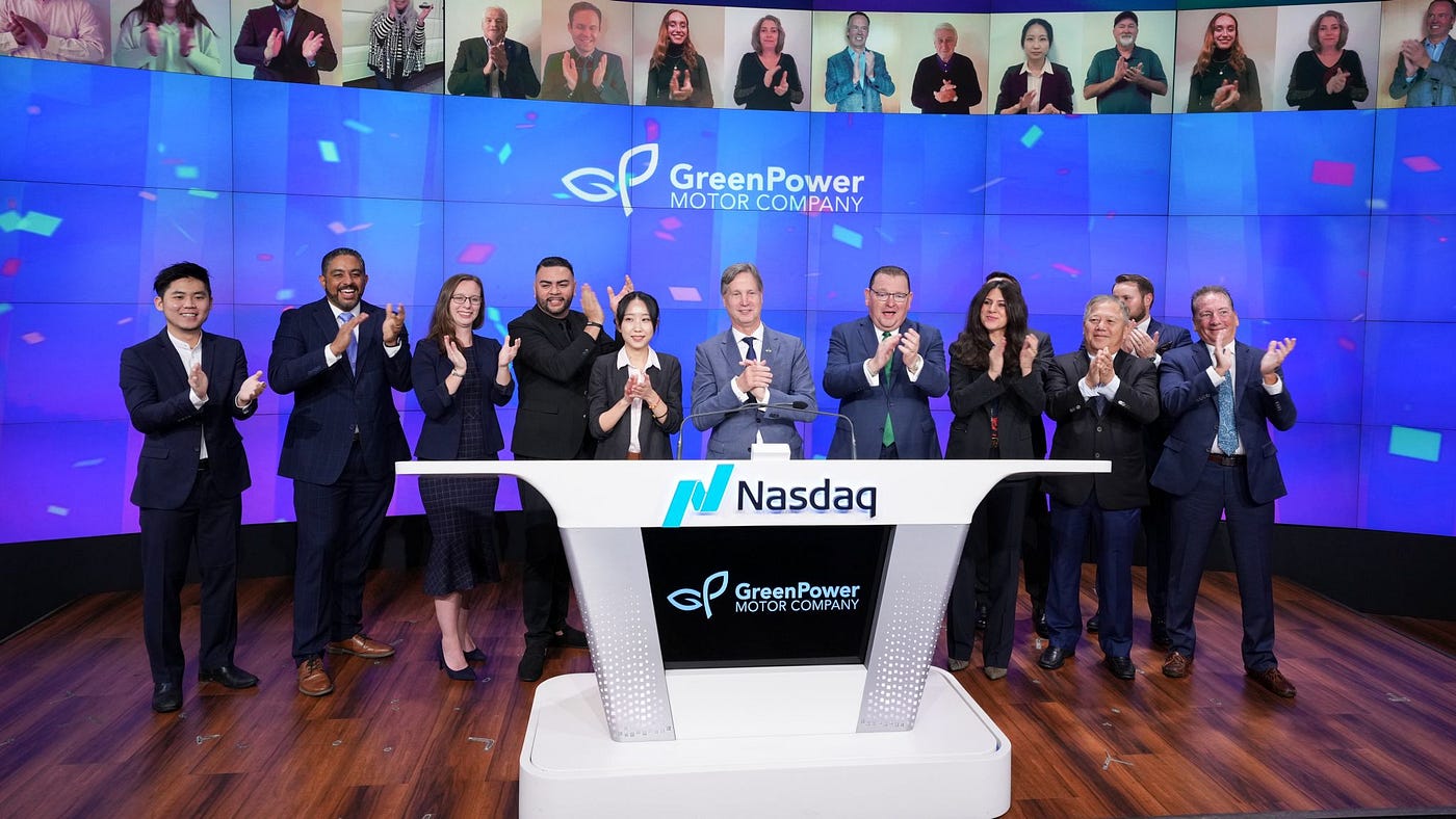 Gemilang International Limited, Business Development Manager Mr. Joseph Lee (1st from left), Greenpower, Executive Officer & Chairman Fraser Atkinson (6th from left), Greenpower, Vice President of Business Development & Strategy Mark Nestlen (7th from left) and Gemilang International Limited, Chairman & Chief Executive Officer Mr. Pang Chong Yong (9th from left) stand alongside each other at the Nasdaq opening bell ceremony held at Nasdaq Marketsite in Times Square, New York.