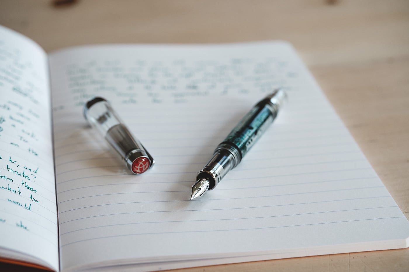 8 Reasons Why You Should Write With a Fountain Pen –