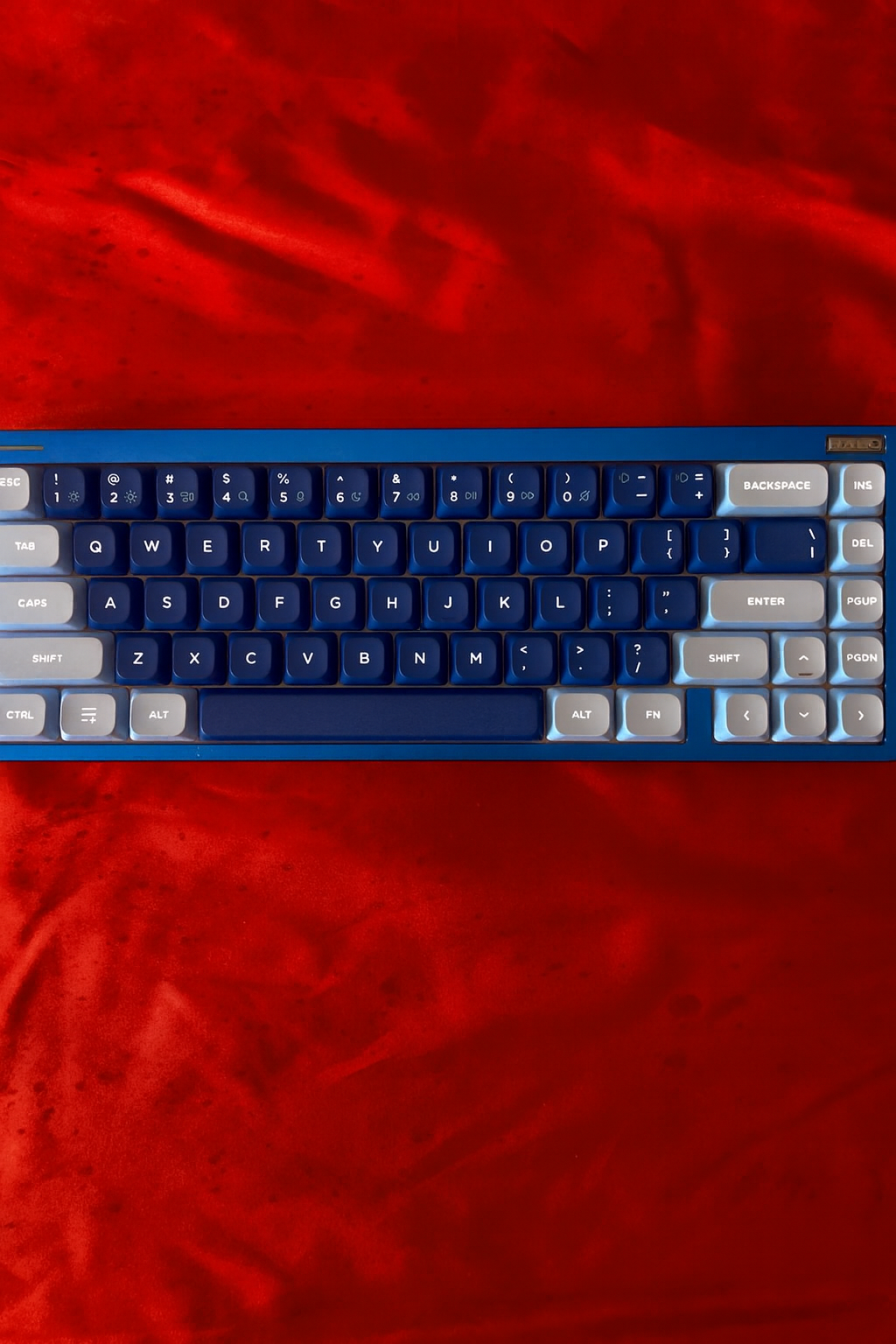 Halo? Is it the keeb you're looking for…?” — Nuphy's Halo65 v2