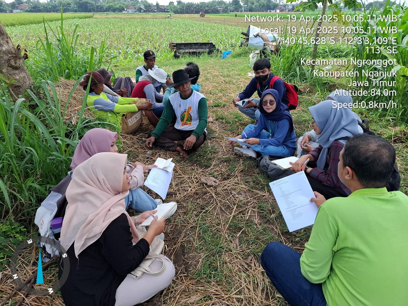 Magang Asik Mahasiswa Pertanian UB Kediri Dalam Kegiatan Survei Petani Bersama PT.