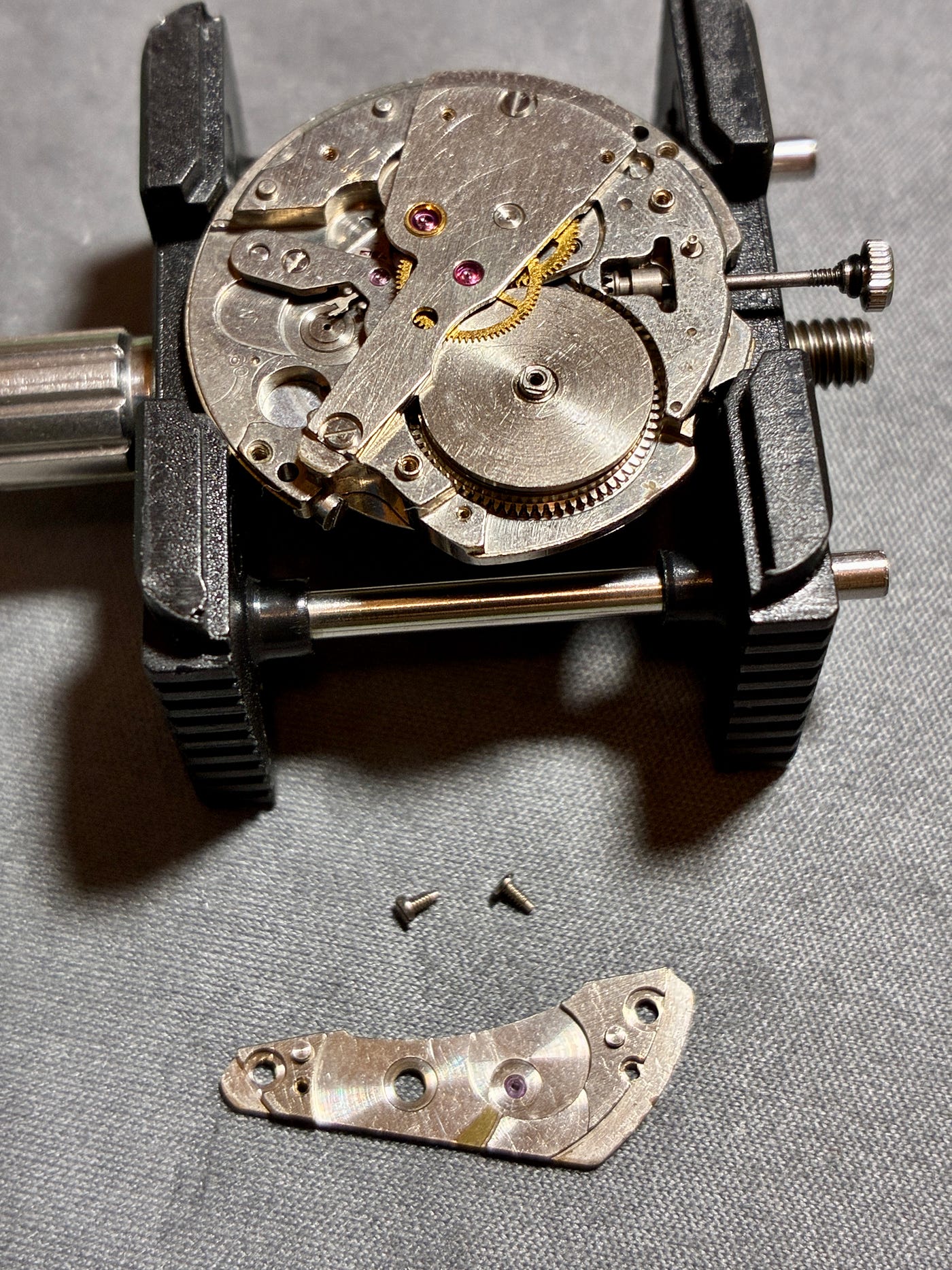 Servicing Seiko Sportsmatic Calendar 7625–8041 (7625D): Daini