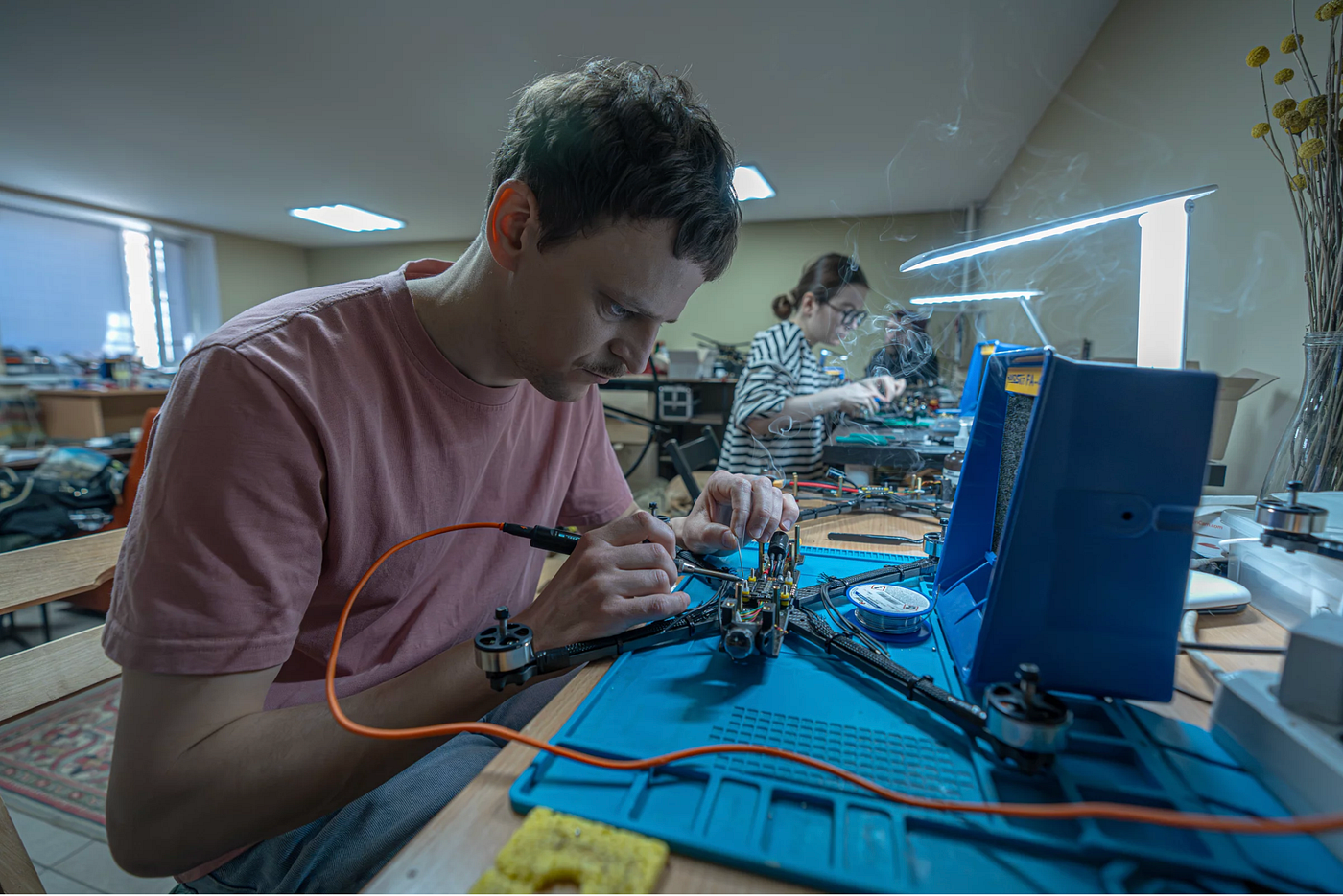 Ukraine’s DIY Weapons Lab is a shame for the Entire Defence Industry