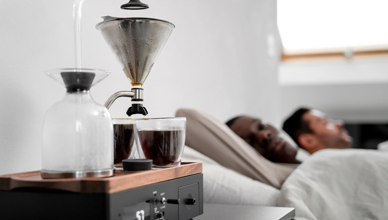 Barisieur 2.0: an alarm clock that makes us coffee or tea and wirelessly  charges the device.