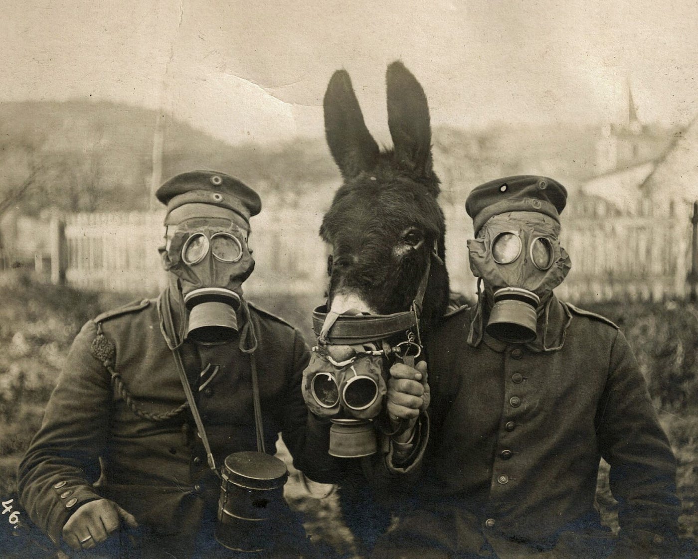 These harrowing photos of children and troops in gas masks show the terror  of WWI | by Rian Dundon | Timeline