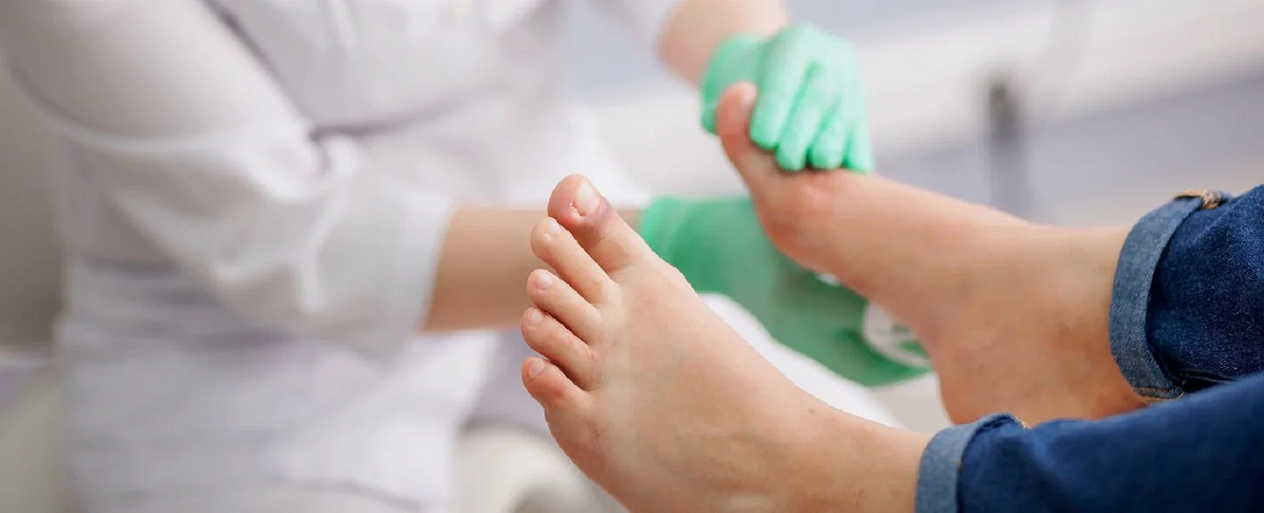 Manage Diabetic Foot Issues with Advanced Care in Omaha
