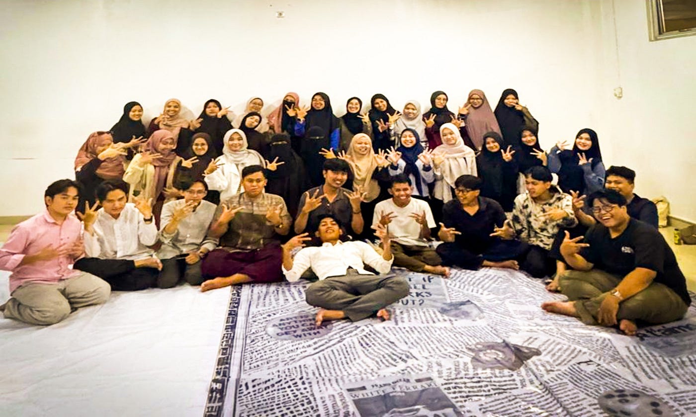 Bogor, 28 Februari 2026–33 Mahasiswa Komunikasi Penyiaran Islam angkatan 22,23,24, dan 25 berkumpul…