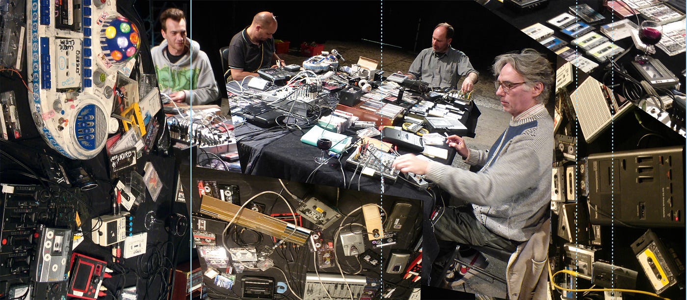 The Ontological Primacy of Parasitism: Re-thinking the Digital/Analogue Divide in Contemporary…