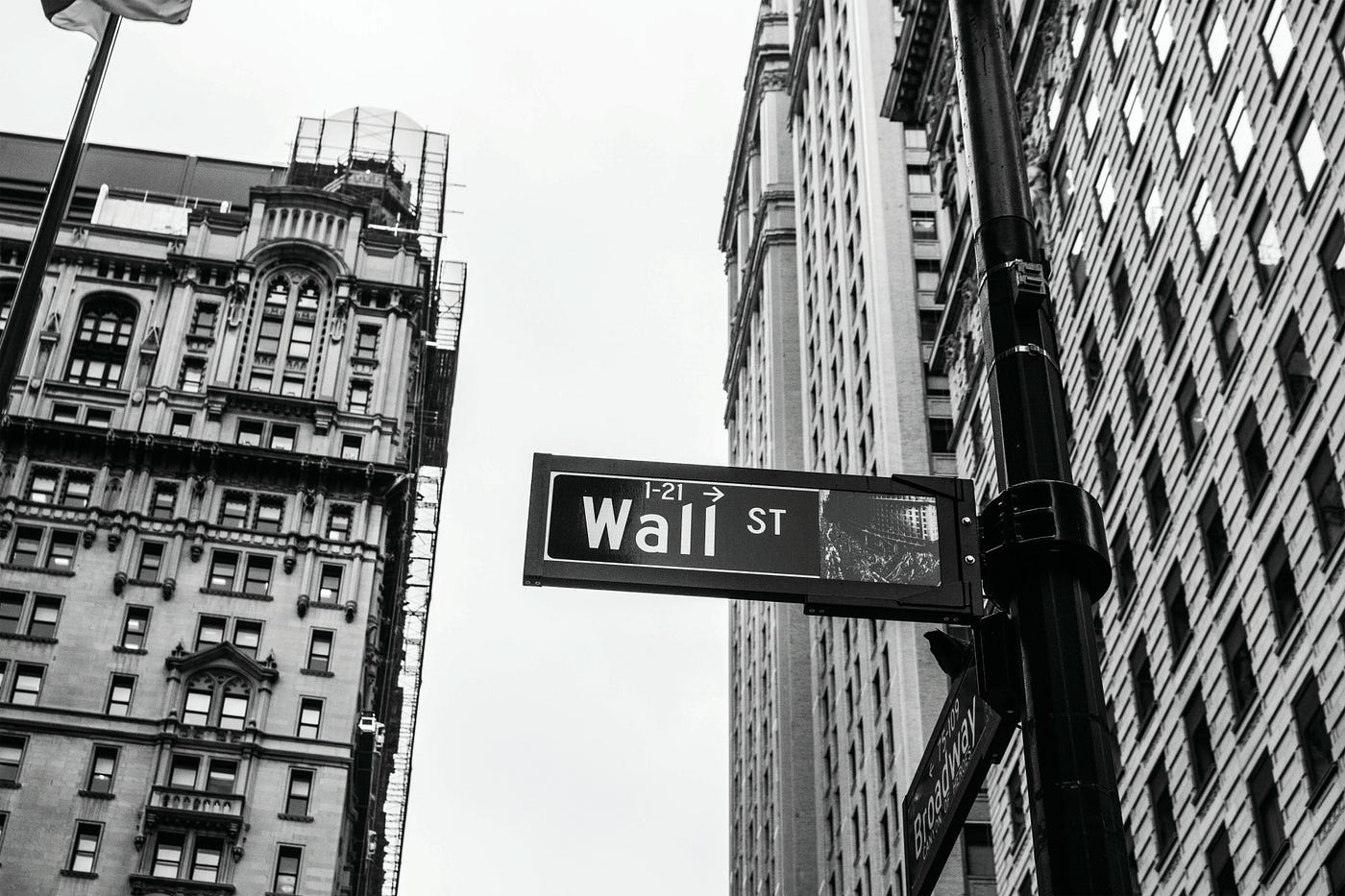 From Wall Street to Your Wallet: The Ripple Effect of Institutional Crypto  Investments | by Leslie Scotland-Stewart | Cryptosphere Update | Medium