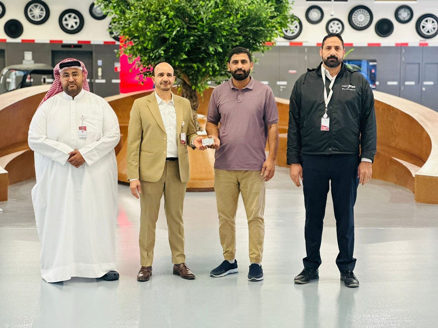 How a Dubai LMV License Boosts Your Professional Growth