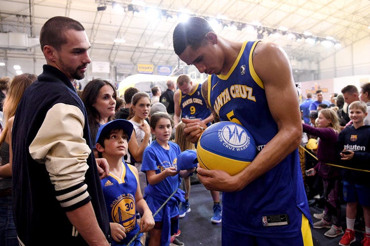 Oakland's Own Juan Toscano-Anderson Makes His Dubs Debut