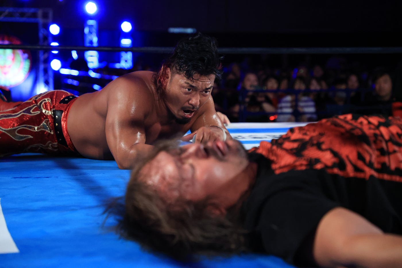 Dragon roars to draw in anniversary bout | NEW JAPAN PRO-WRESTLING