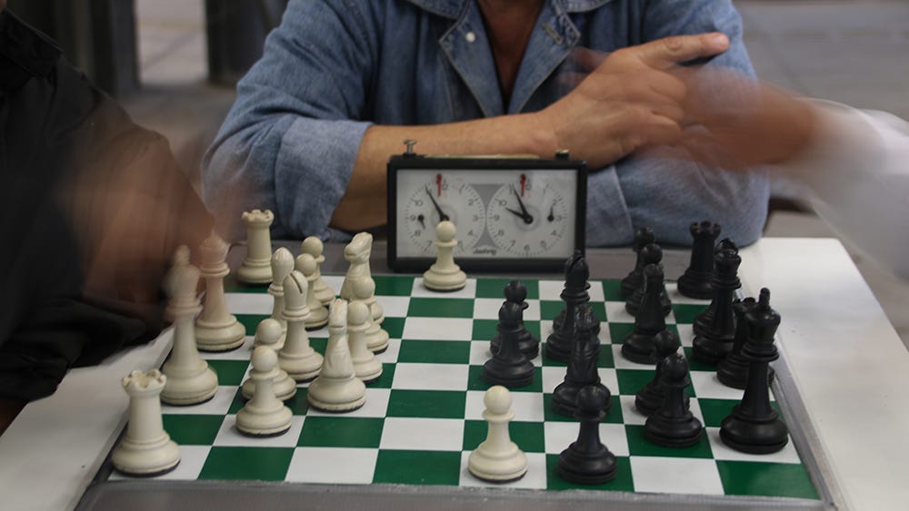 Mais que um jogo”. Diz a lenda que o Xadrez foi inventado…, by Danilo  Augusto Martins