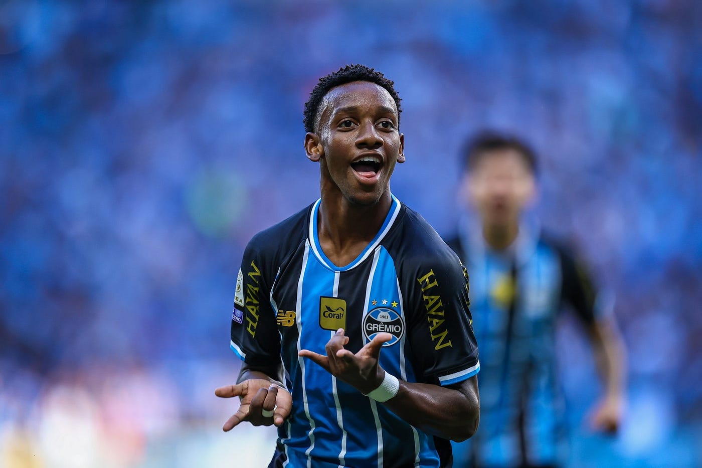 Luz no fim do túnel: guris assinam vitória do Grêmio