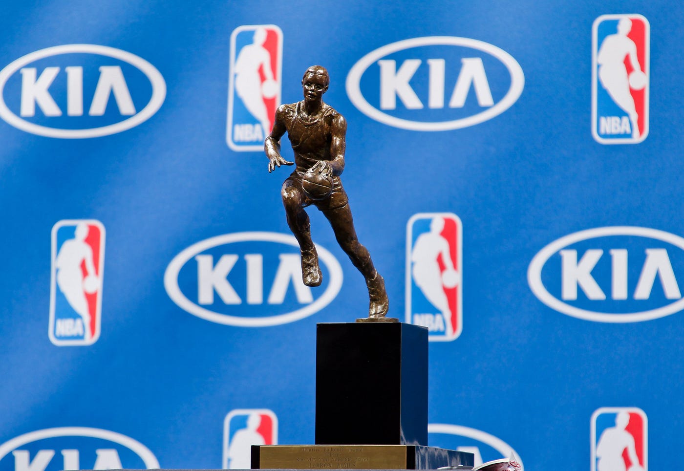 NBA: existe premiação na liga de basquete? Quanto ganha o campeão?