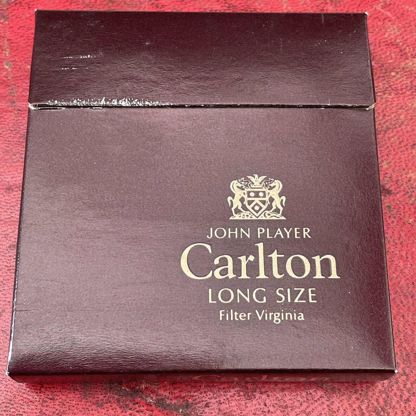 cigarette in hand luggage Rules and Useful Tips for Carrying Cigarettes on Airplanes