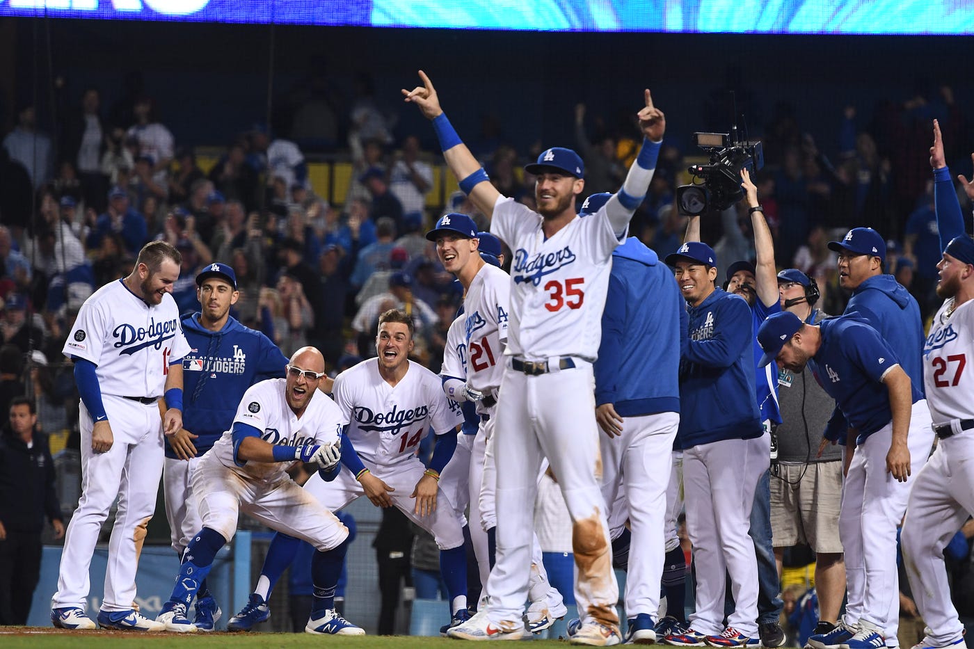 Locker Tour: Will Smith, Catcher, Los Angeles Dodgers 